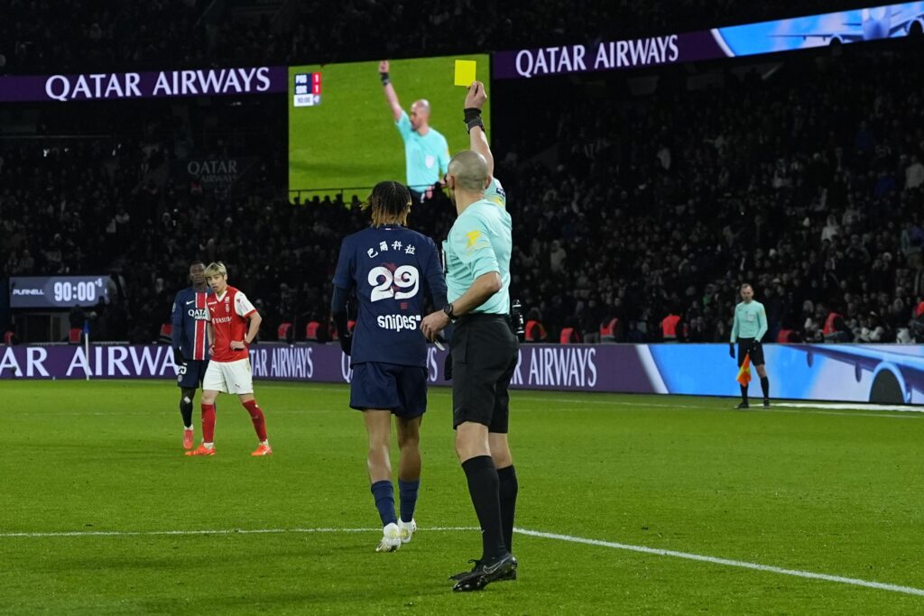 Arbitre et Diffusion du Match Angers SCO - LOSC Lille : Tout Ce que Vous Devez Savoir