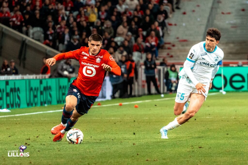 Ligue 1 : Duel Explosif entre le LOSC et le Stade de Reims - Analyse et Stratégies