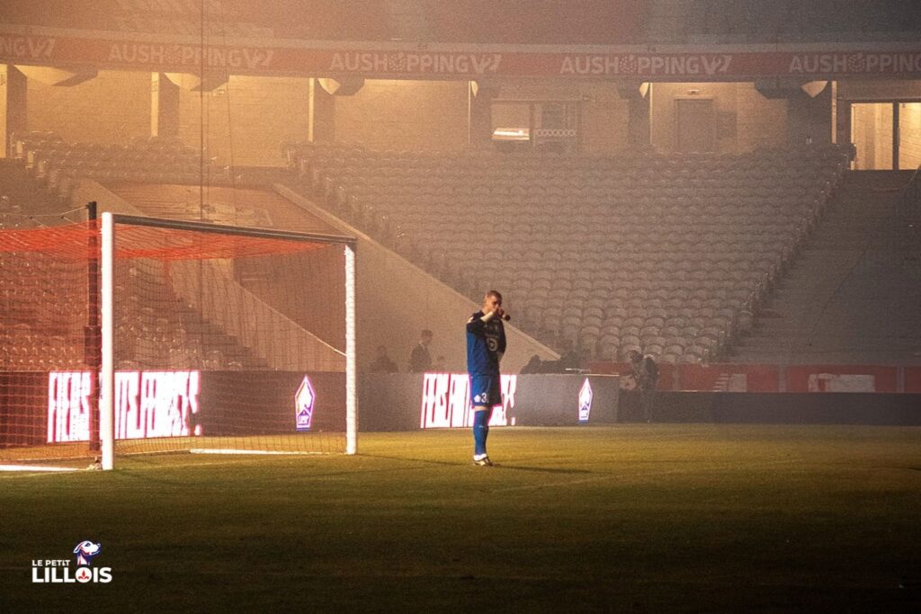 Lucas Chevalier : Le Gardien Étoile du Lille OSC pour la Saison 2024-25