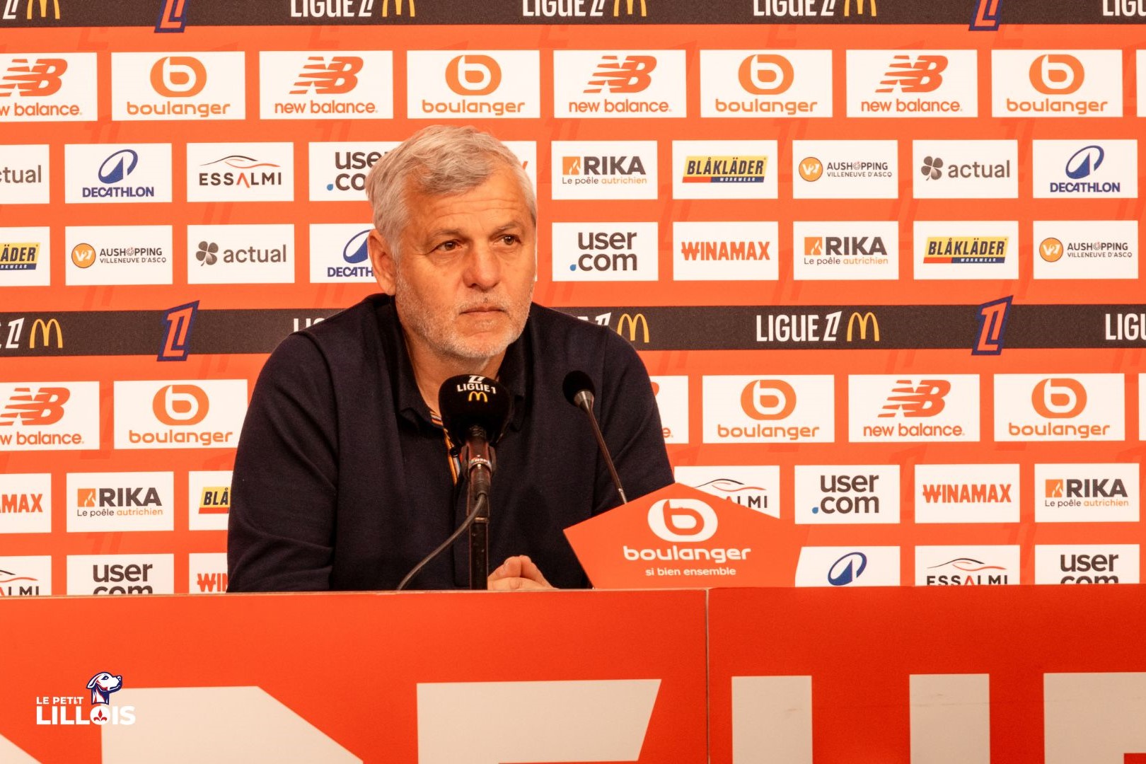 Bruno Genesio : Comment Préserver l'Intimité du Football face à la Téléréalité en Ligue 1