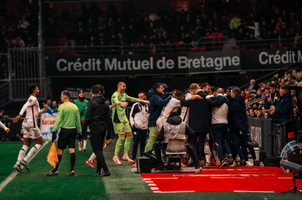Le retour triomphal de Nabil Bentaleb : résilience et émotion sur le terrain