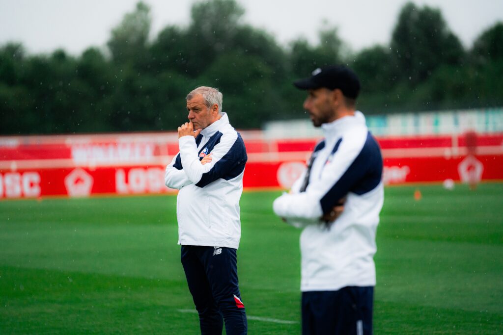 Les Défis du LOSC : Bruno Genesio, un Leader dans l'Incertitude
